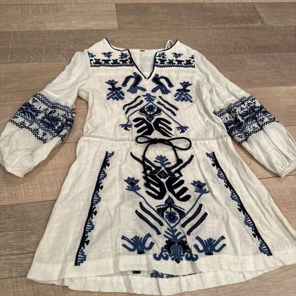 Free People Embroidered Peasant Dress White & Blue Boho Style XS Cotton Blend - Picture 3 of 9
